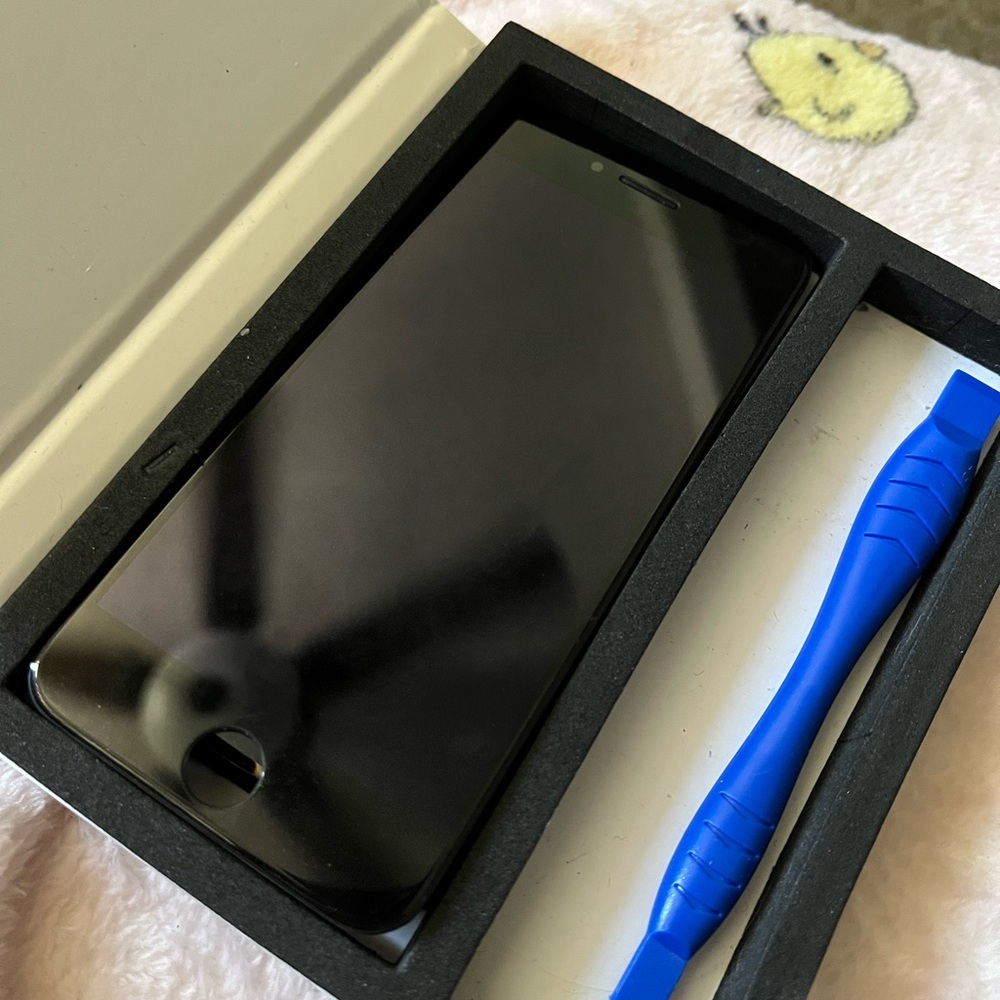 Black Smartphone Screen Replacement Kit